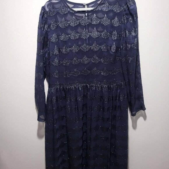 Maggy London Long Sleeve Dress - Picture 3 of 7